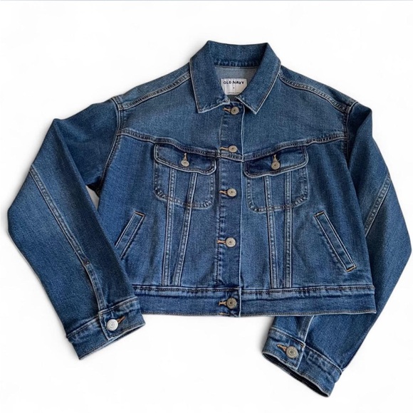 Old Navy Jackets & Blazers - Old Navy Dark Wash Cropped Trucker Style Denim Jacket ✨